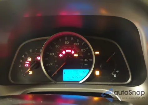 2015 Toyota Rav4 Xle z USA, uszkodzony, nr VIN JTMRFREV4FD128709